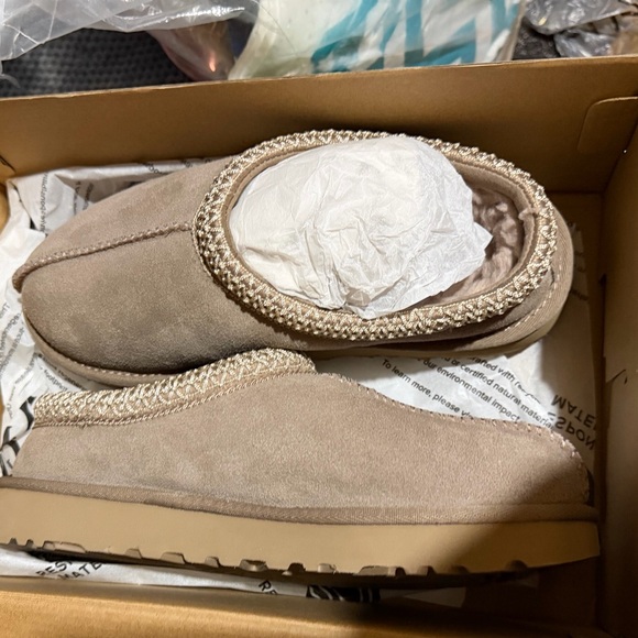 UGG Tasman Slipper Caribou - Picture 8 of 9